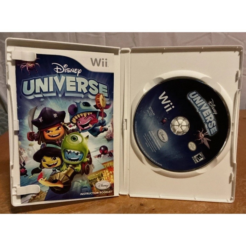 Disney Universe (Nintendo Wii, 2011) Complete W/ Manual CIB, Some Scratches - Picture 3 of 6